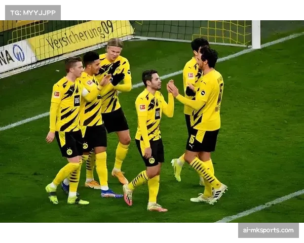 欧冠赛场攻防平衡成争冠关键 战术设计与临场调整并重